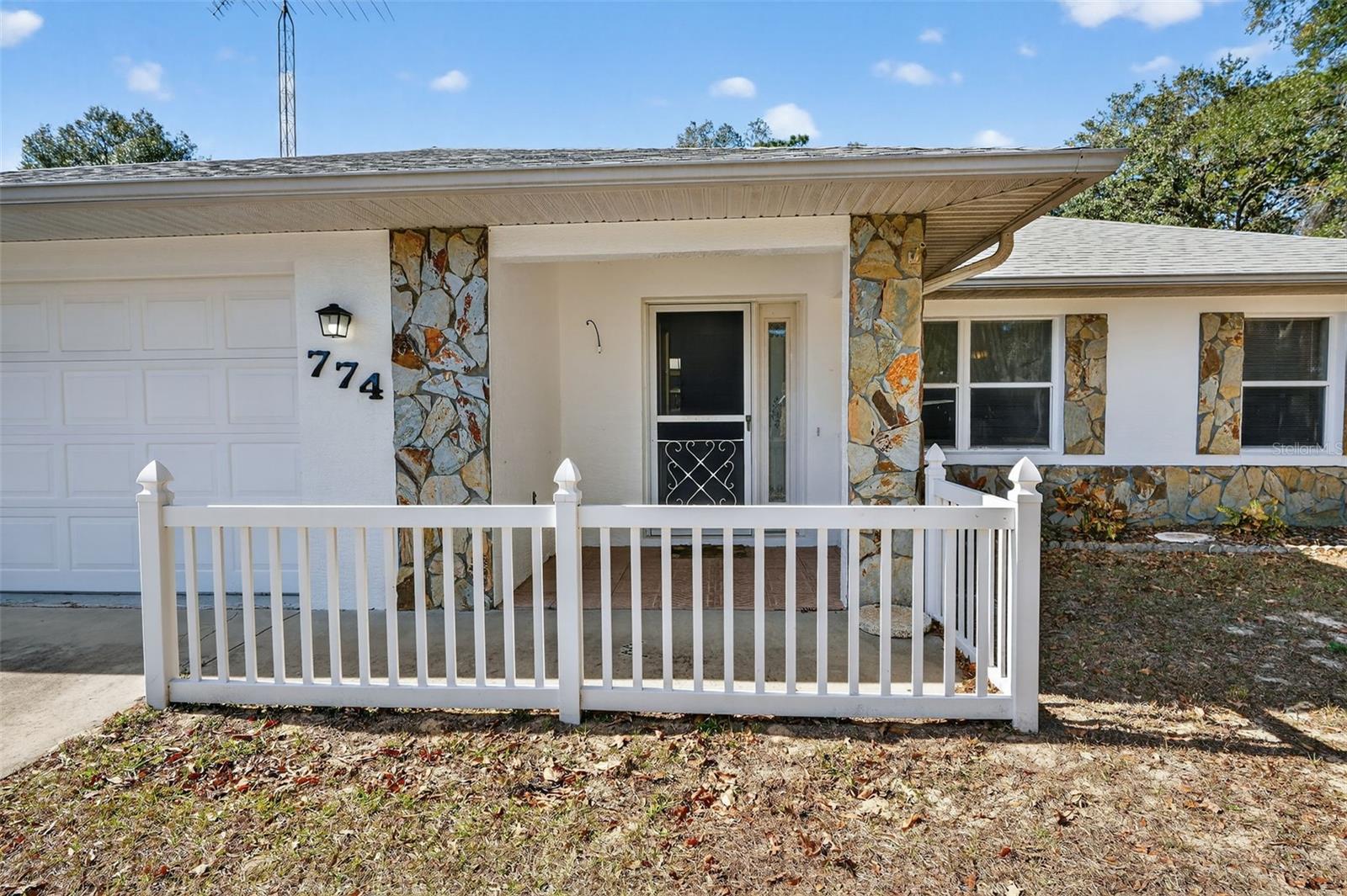 Image 6 of 47 For 774 Oak Crest Path