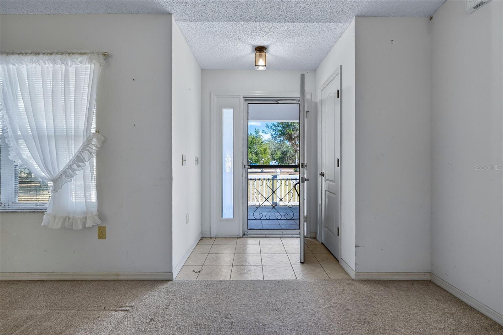 Image 9 of 47 For 774 Oak Crest Path