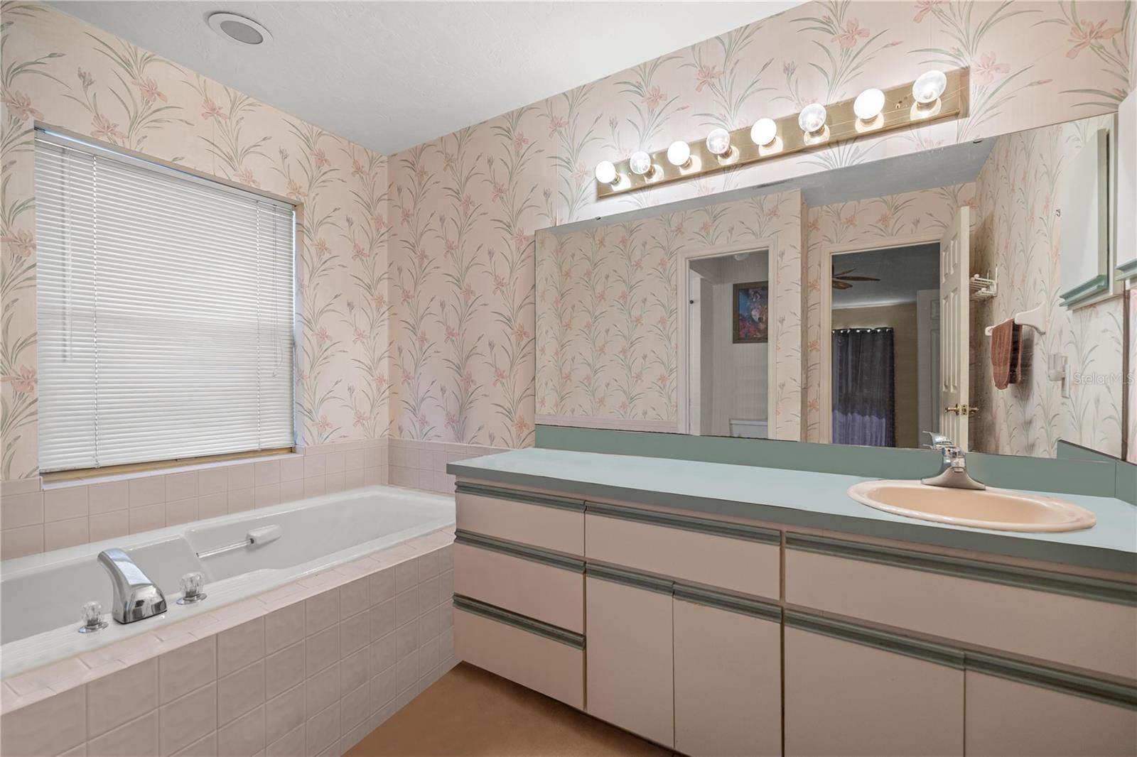 Image 13 of 20 For 21486 Peach Blossom Street