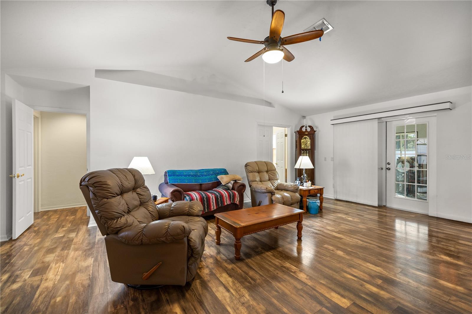 Image 9 of 20 For 21486 Peach Blossom Street