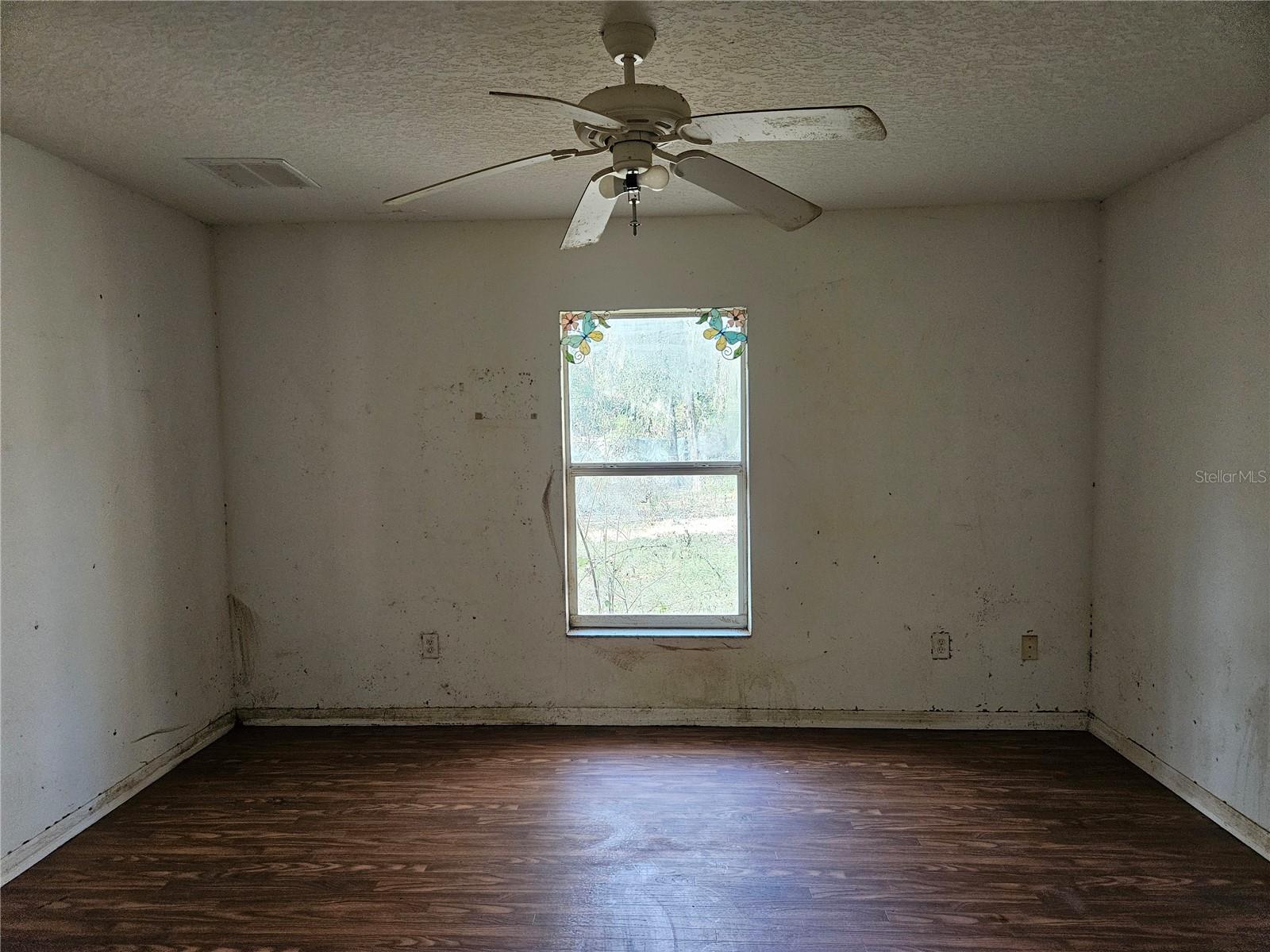 Image 6 of 14 For 5870 158th Court