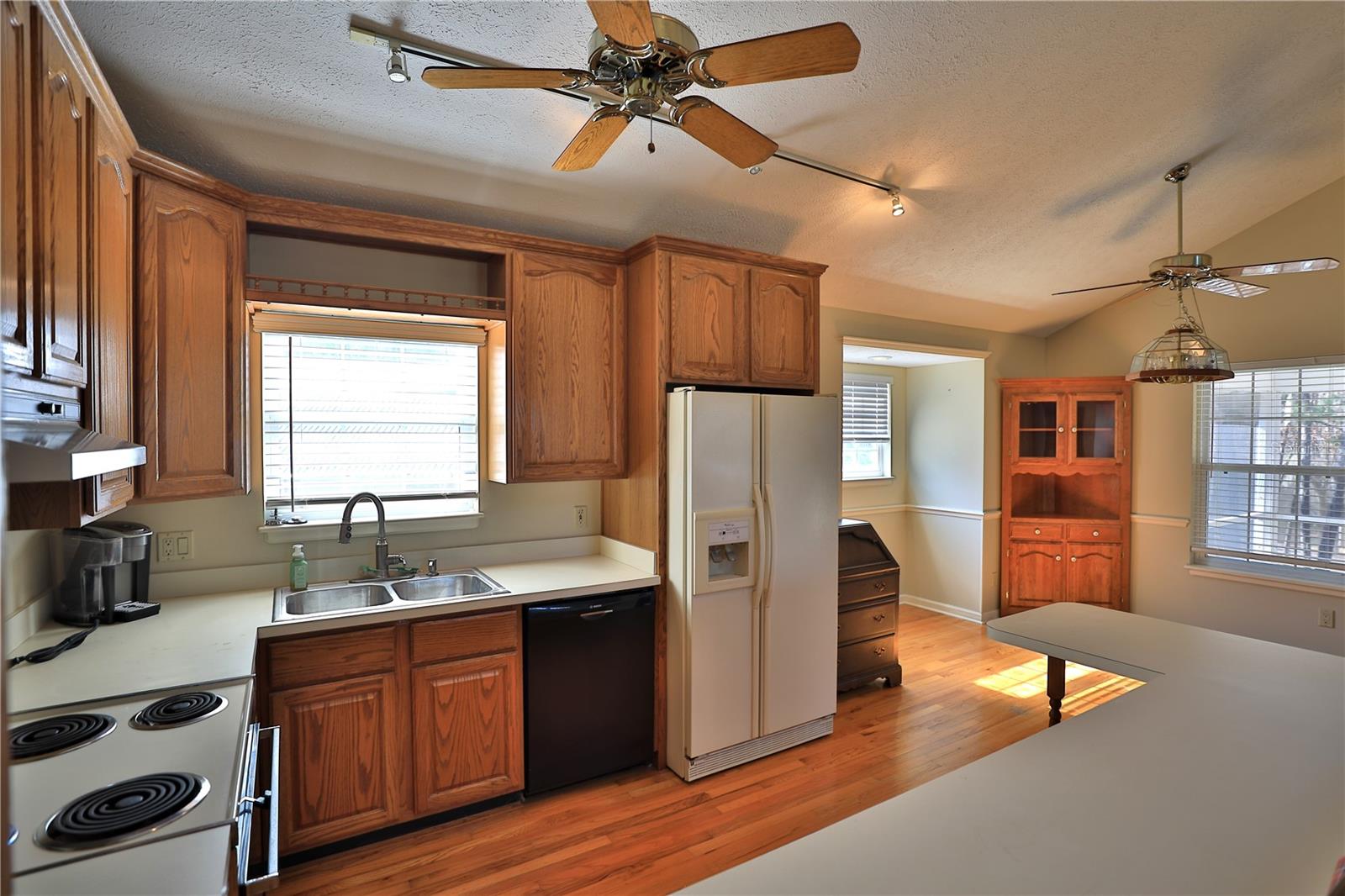 Image 55 of 73 For 15551 Highway 225