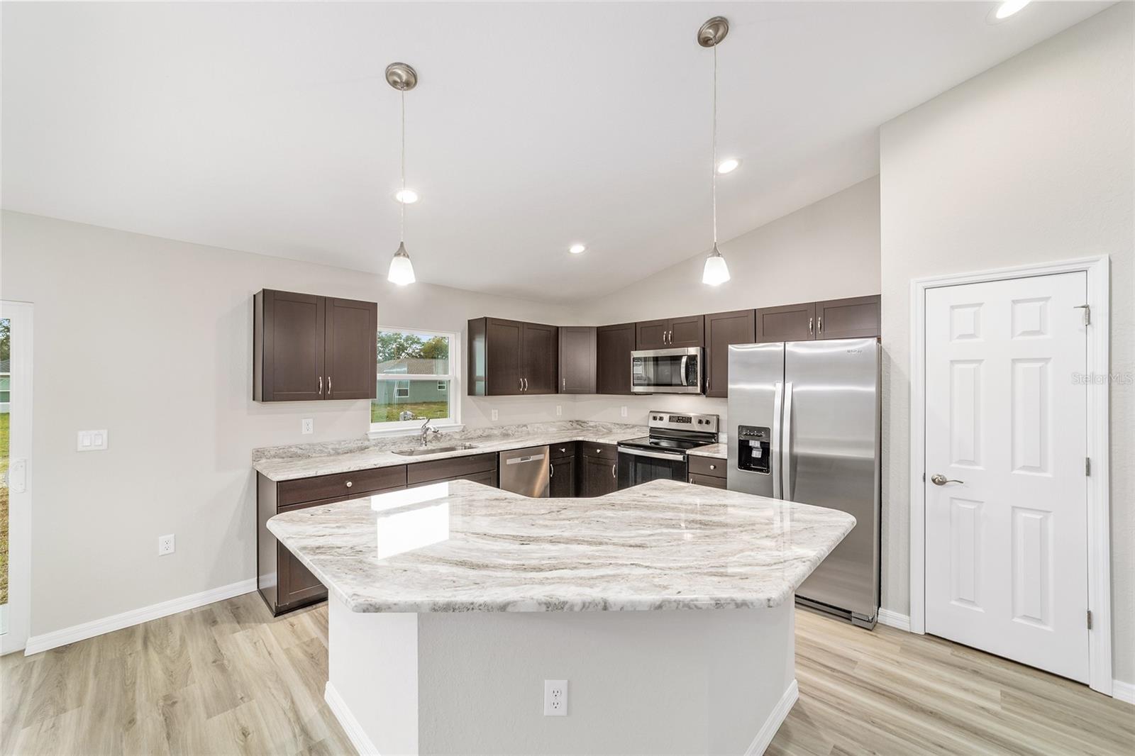 Image 4 of 19 For 7866 Manville Road