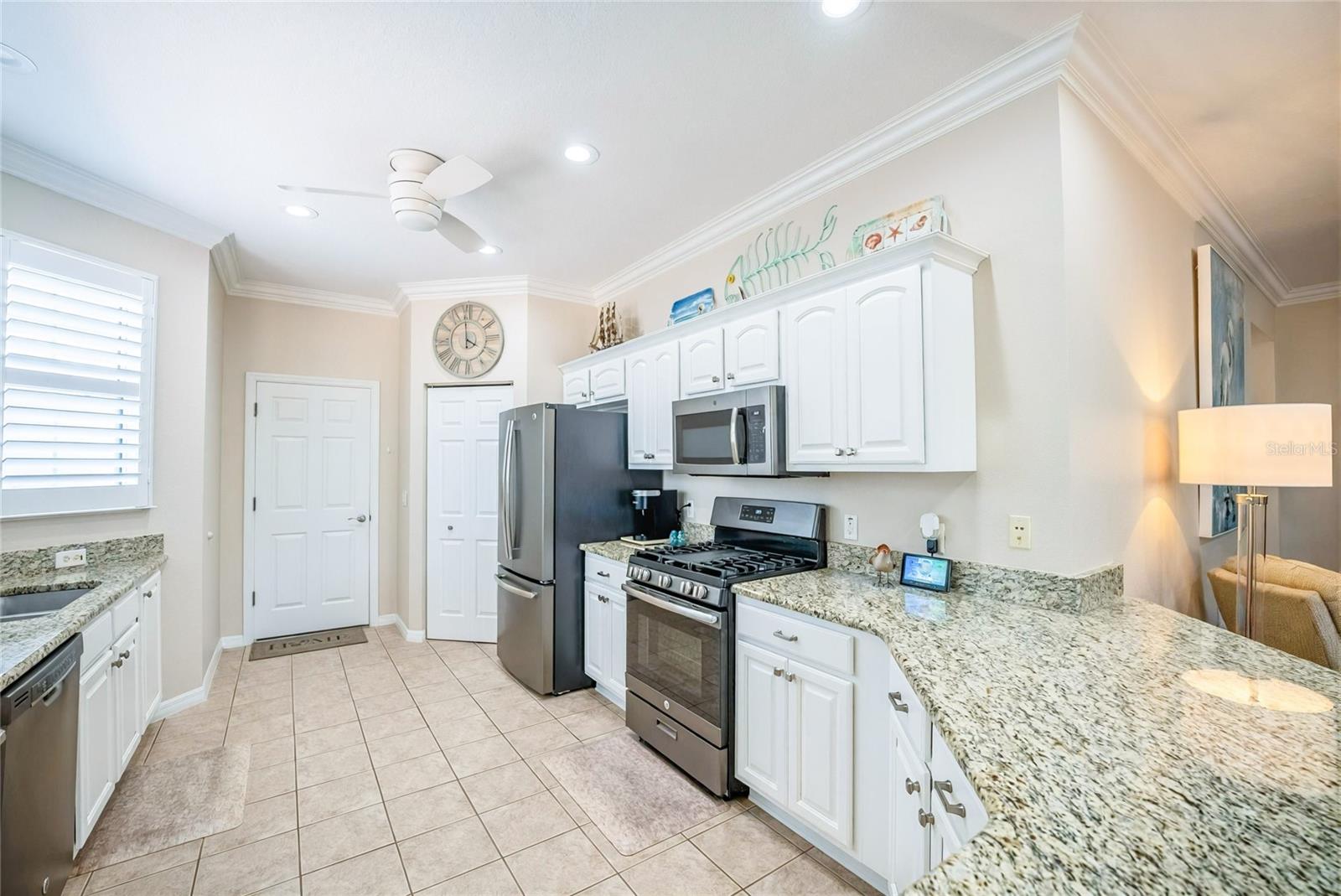 Image 19 of 45 For 8345 82nd Loop