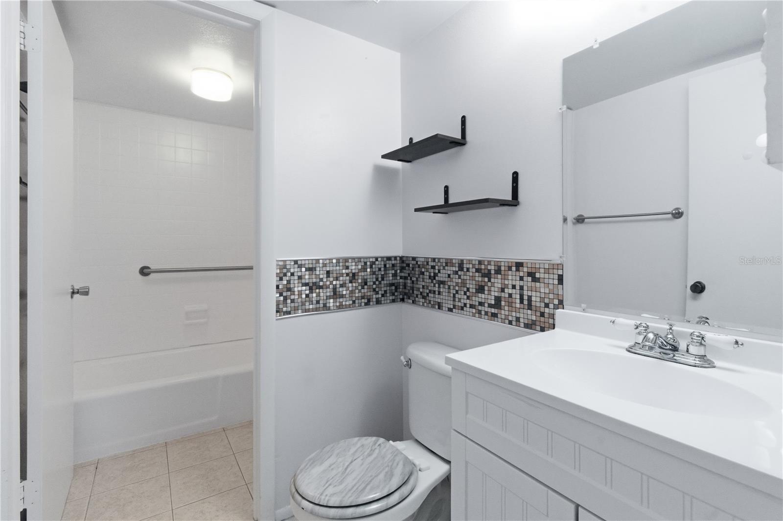 Image 11 of 28 For 521 Midway Drive B