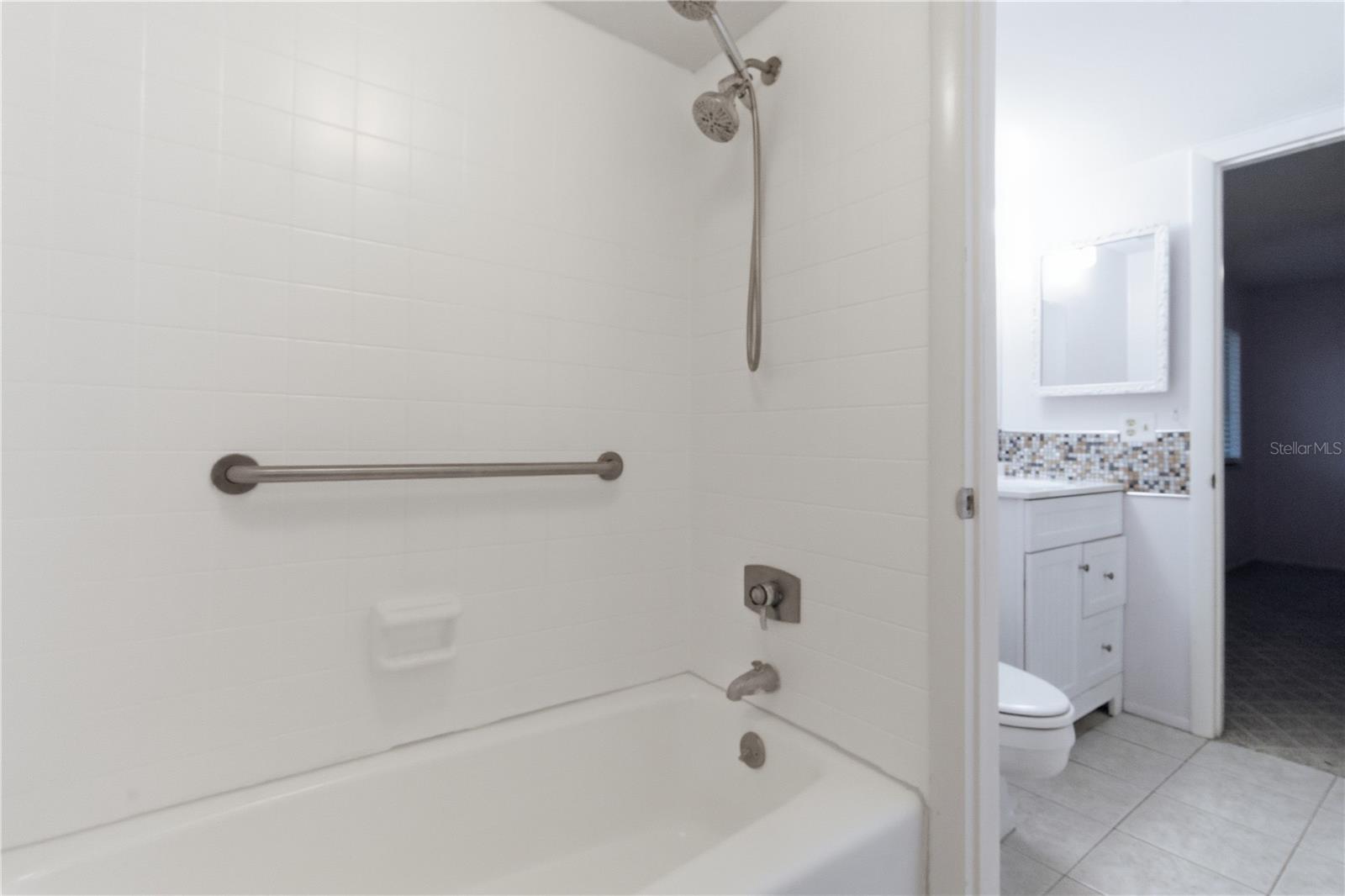 Image 12 of 28 For 521 Midway Drive B