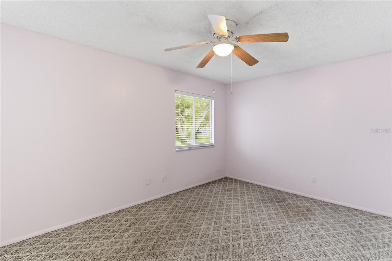 Image 4 of 28 For 521 Midway Drive B