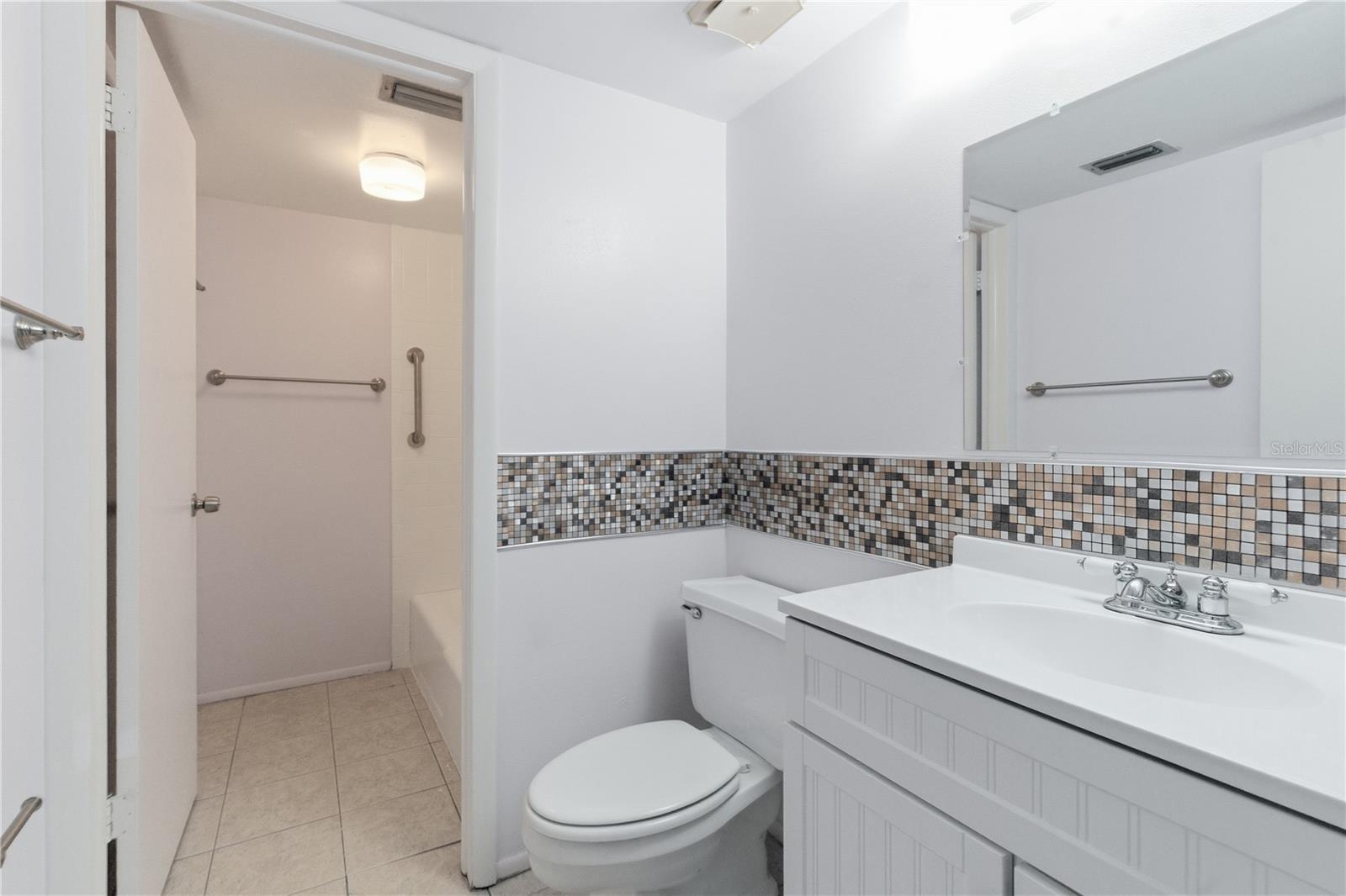 Image 7 of 28 For 521 Midway Drive B