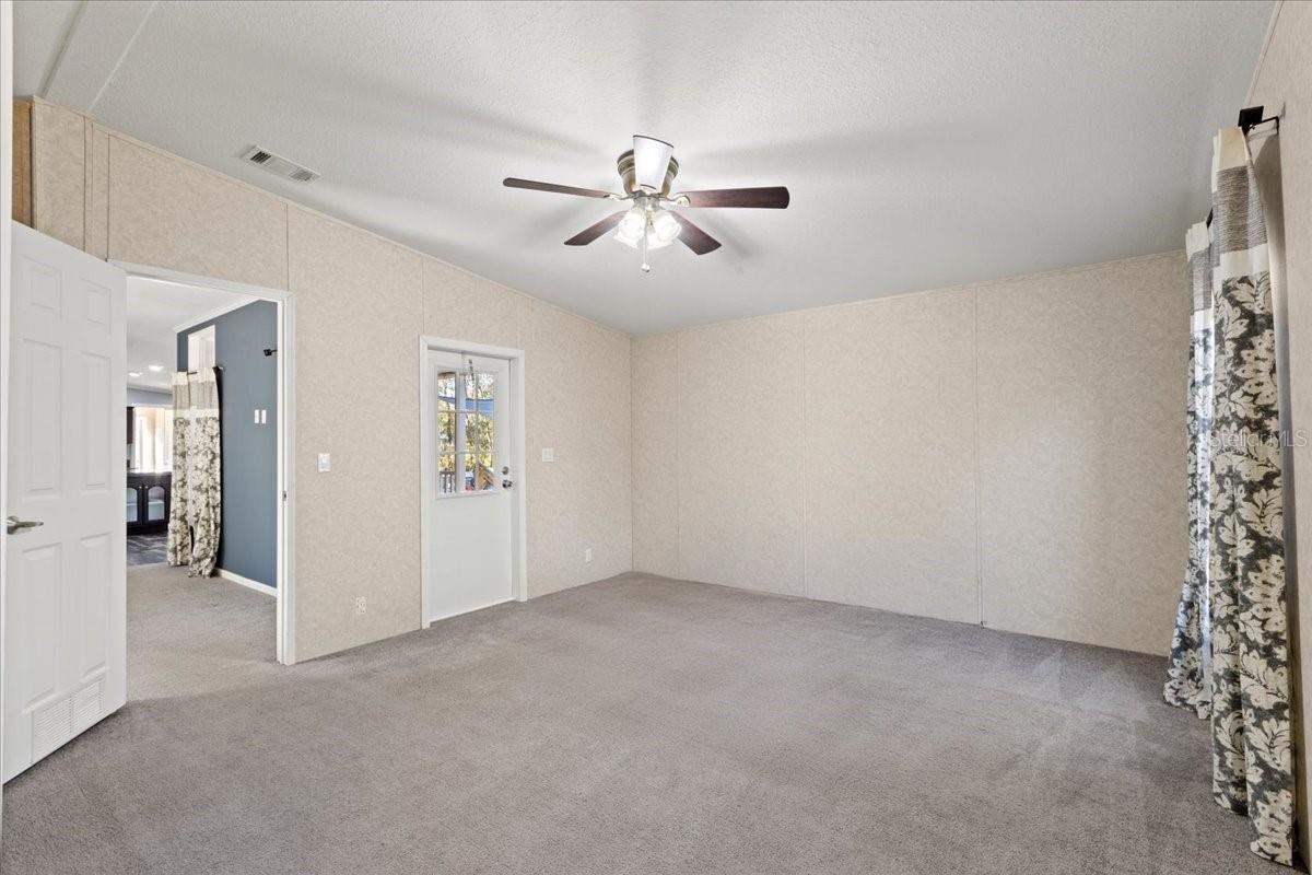 Image 12 of 47 For 1910 155th Court