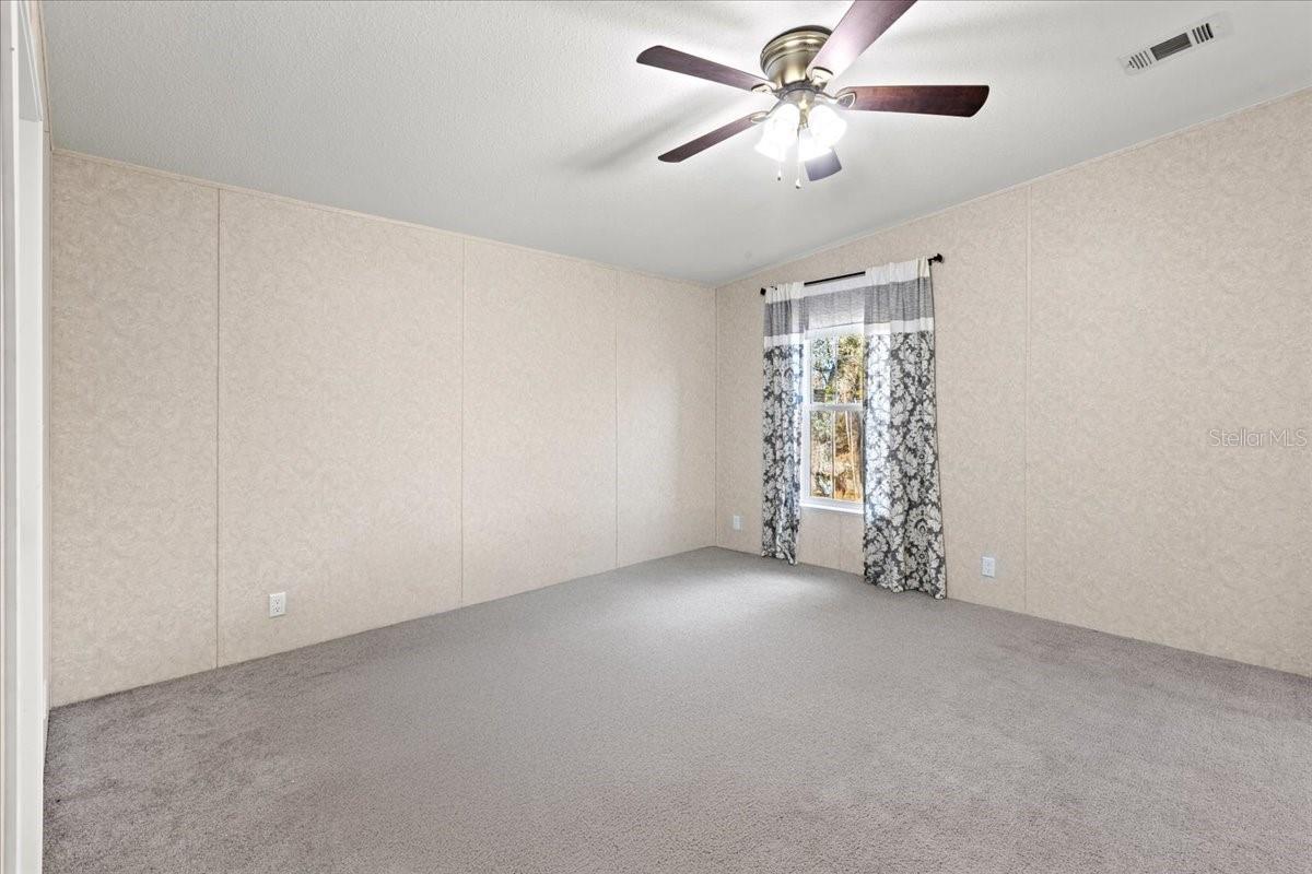 Image 13 of 47 For 1910 155th Court