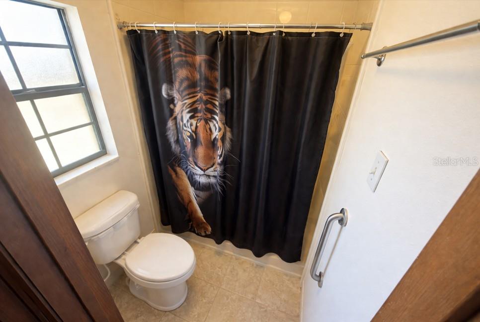 Image 12 of 21 For 3331 30th Terrace