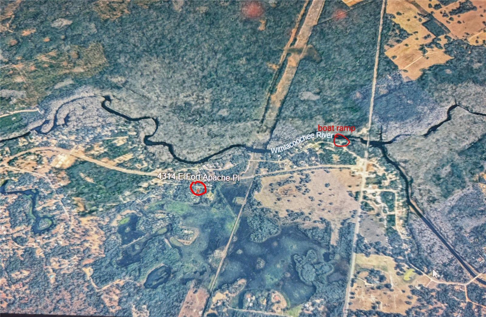 Listing photo id 5 for 4314 Fort Apache Place