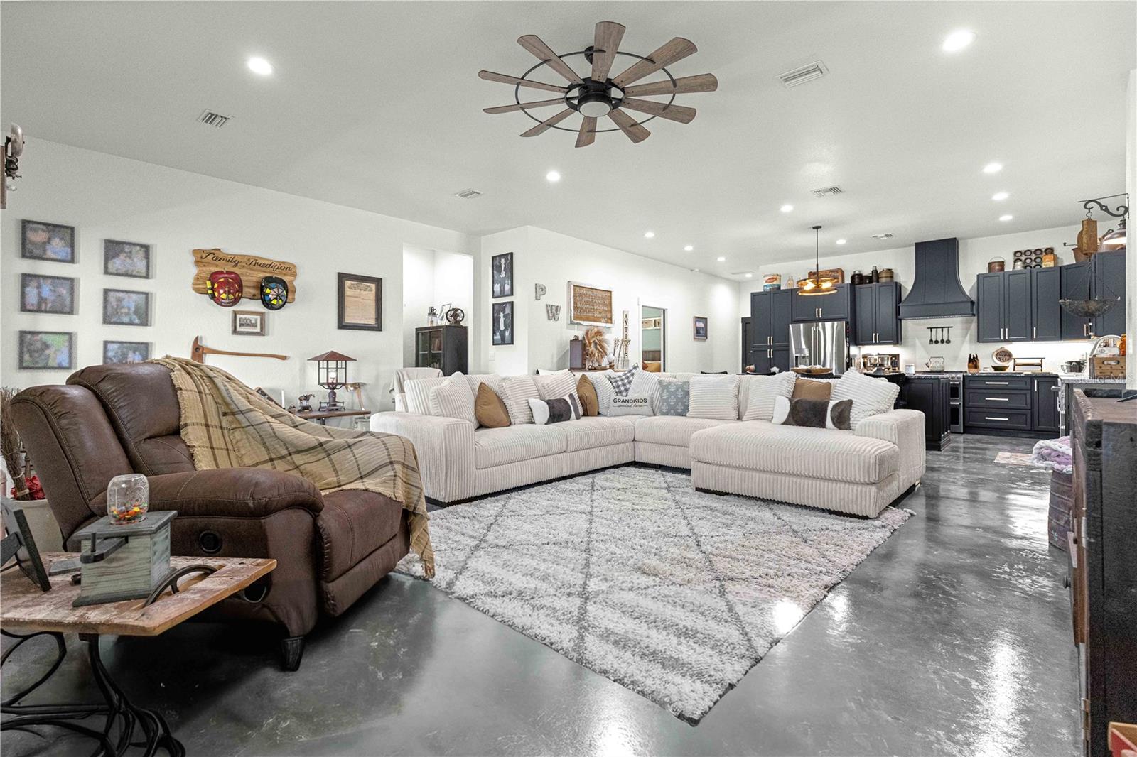 Image 40 of 82 For 4120 199th Court