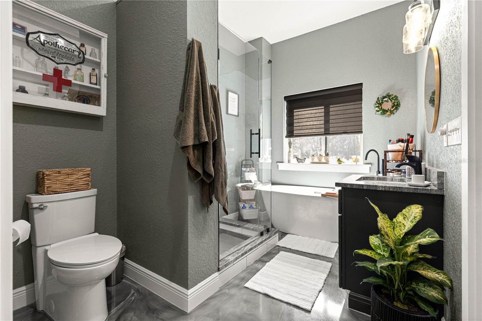 Image 44 of 82 For 4120 199th Court