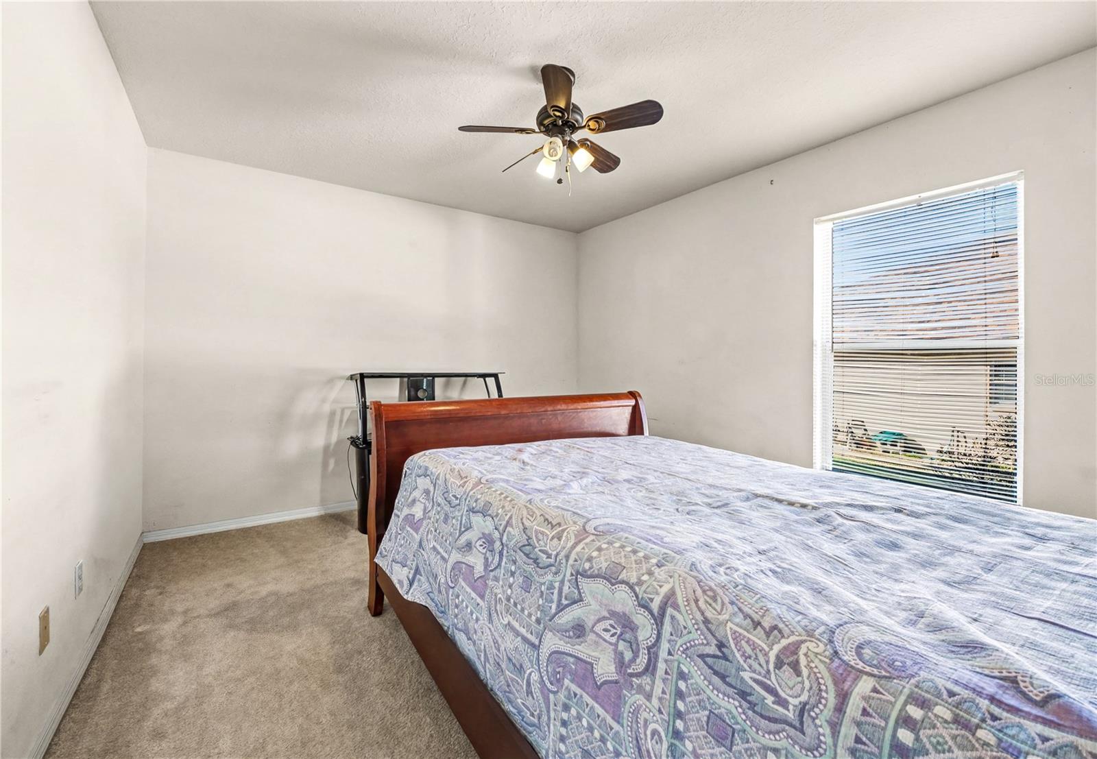 Image 22 of 50 For 27 Vinca Street