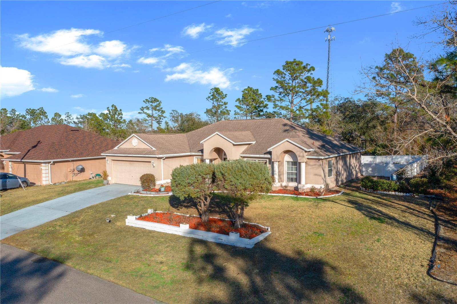 Image 4 of 50 For 27 Vinca Street