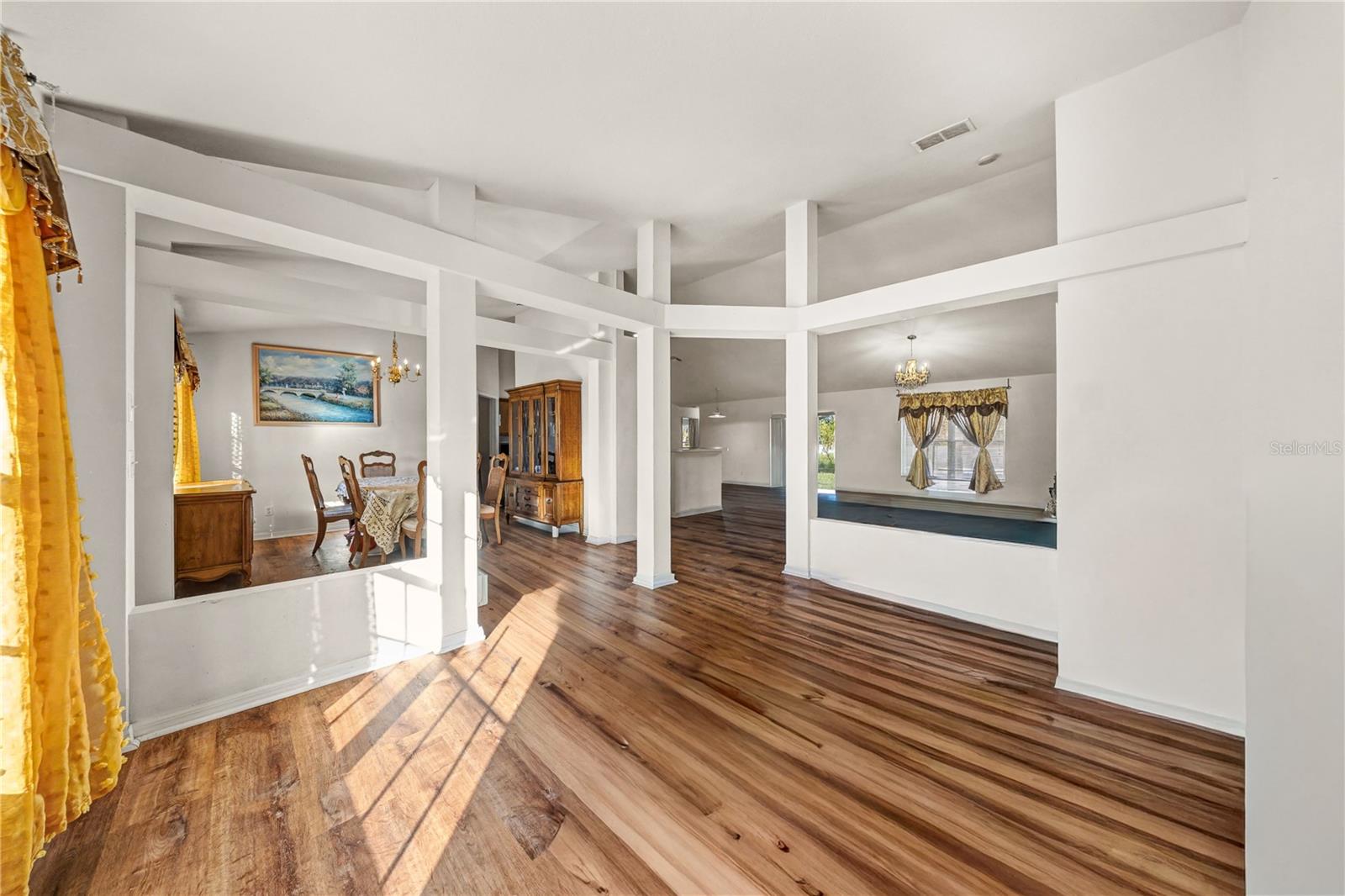 Image 43 of 50 For 27 Vinca Street