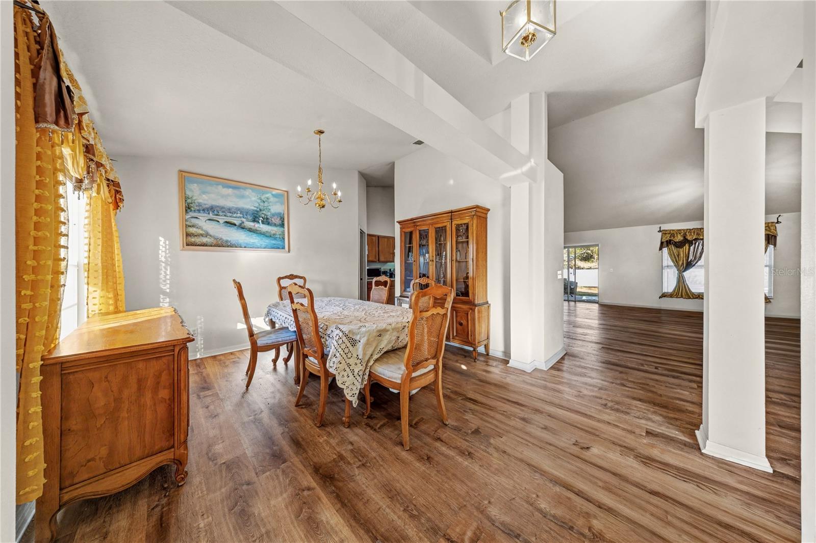 Image 47 of 50 For 27 Vinca Street