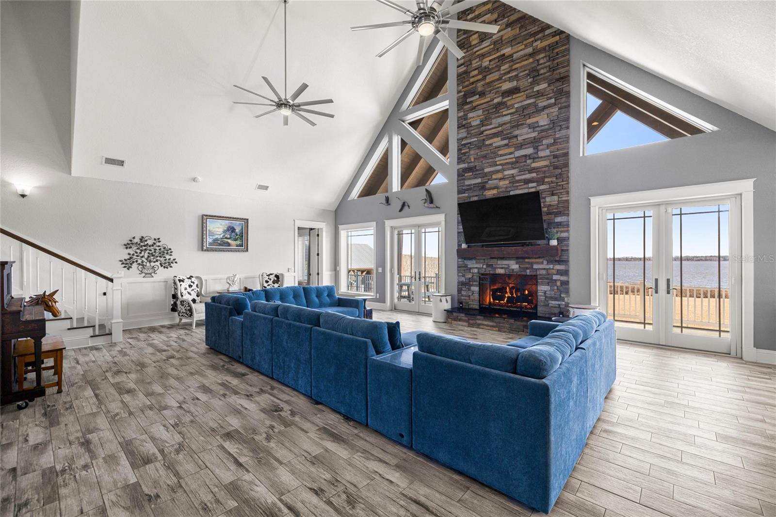 Image 15 of 73 For 5251 180th Avenue Road