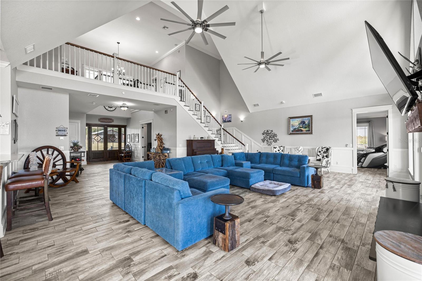 Image 16 of 73 For 5251 180th Avenue Road