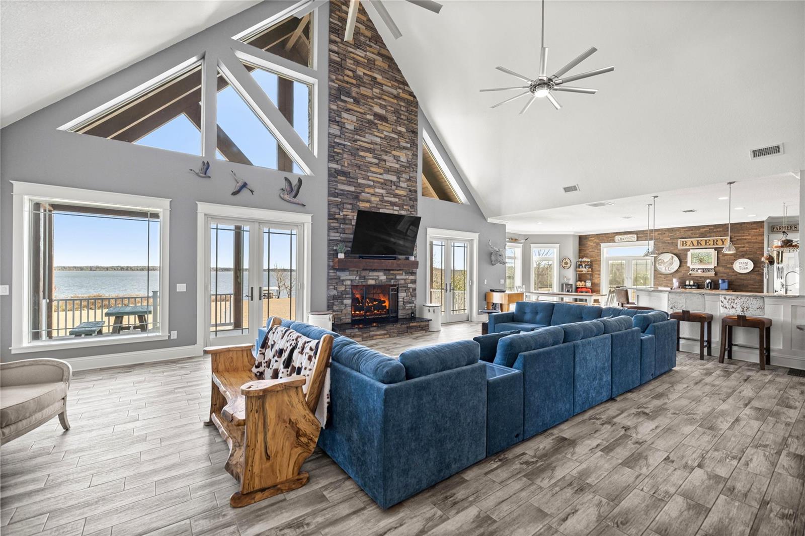 Image 18 of 73 For 5251 180th Avenue Road