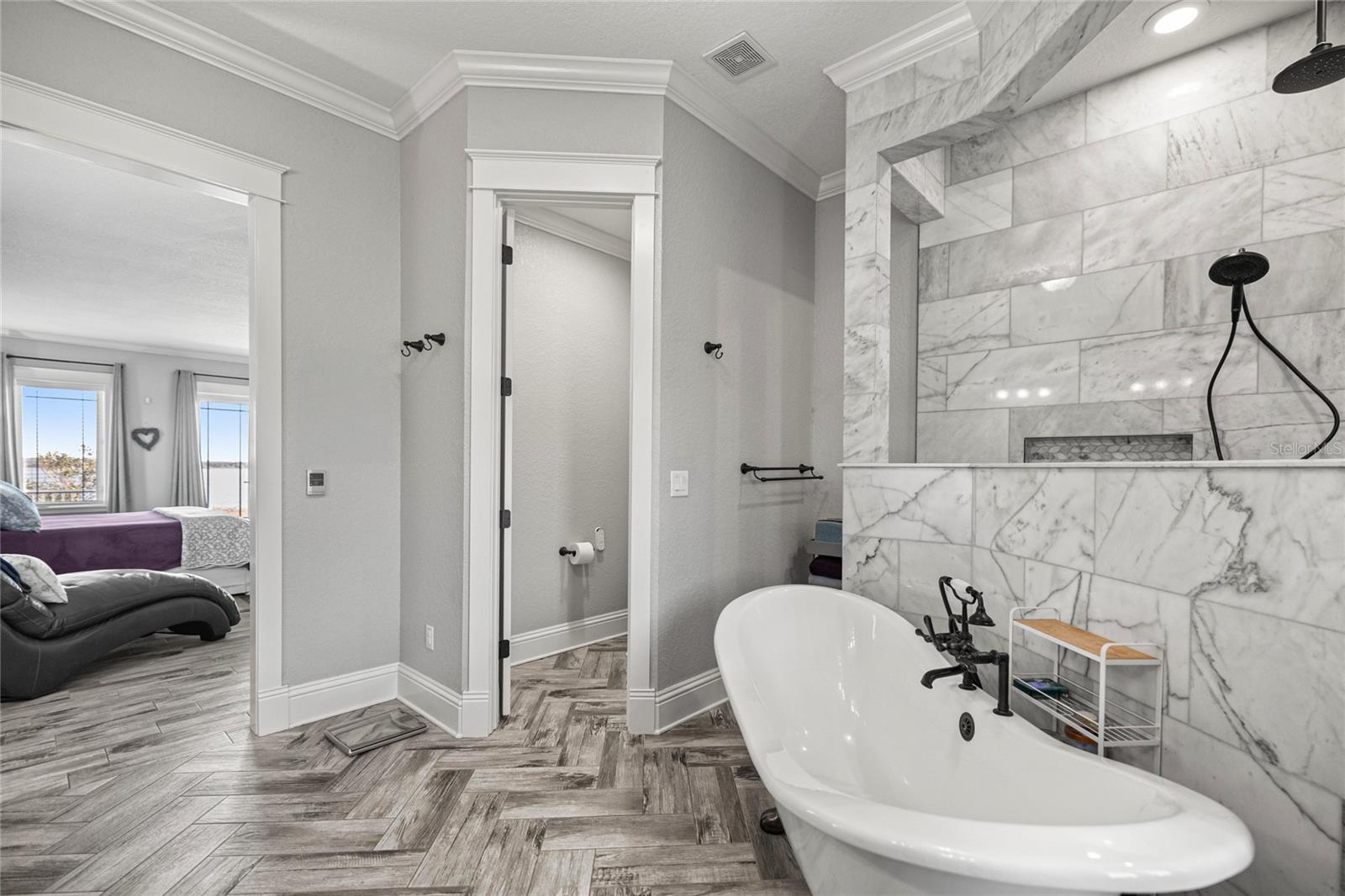 Image 38 of 73 For 5251 180th Avenue Road