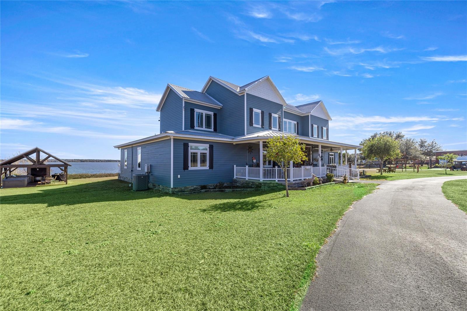 Image 4 of 73 For 5251 180th Avenue Road