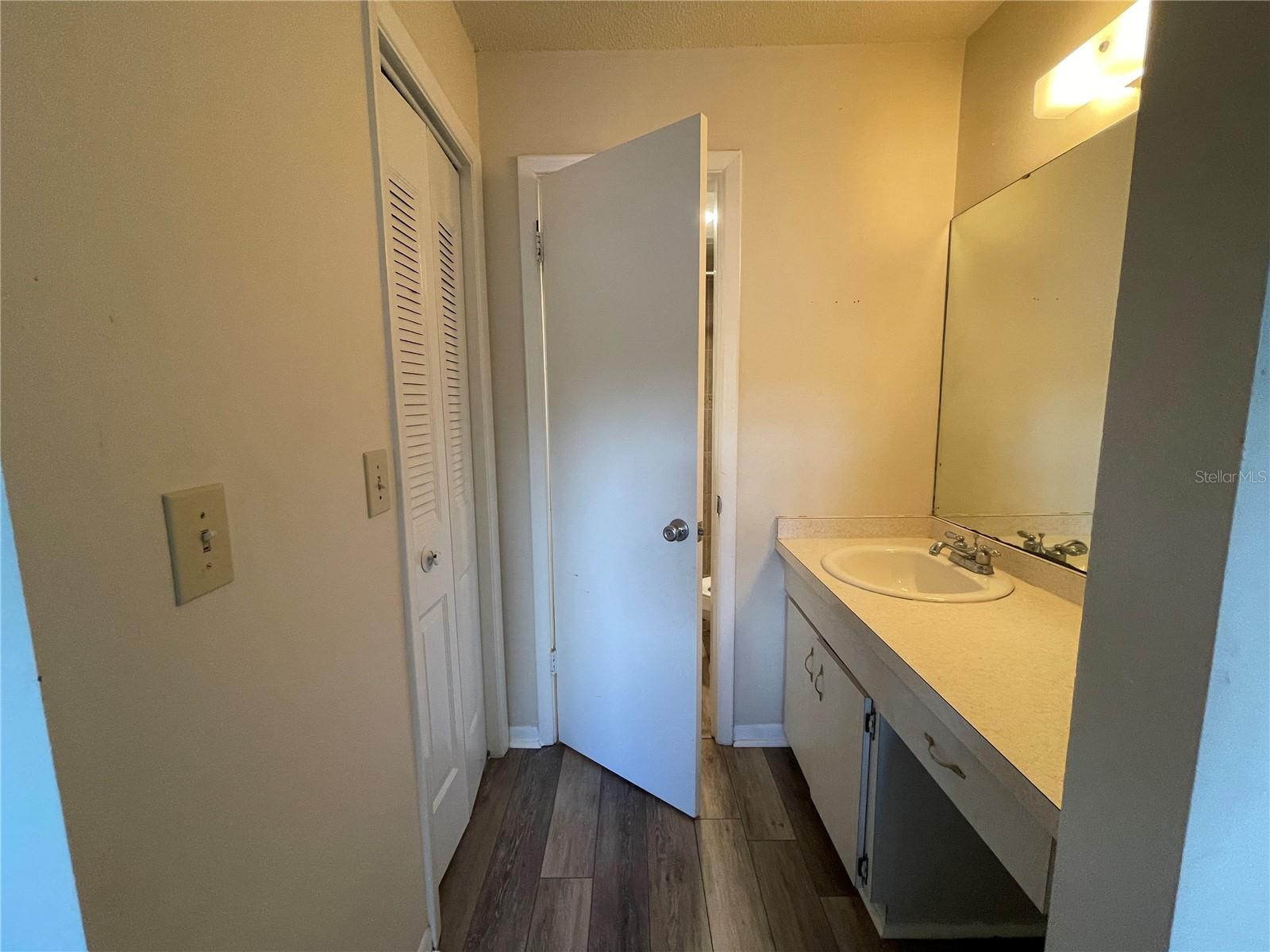 Image 10 of 14 For 6825 Downing Street 433