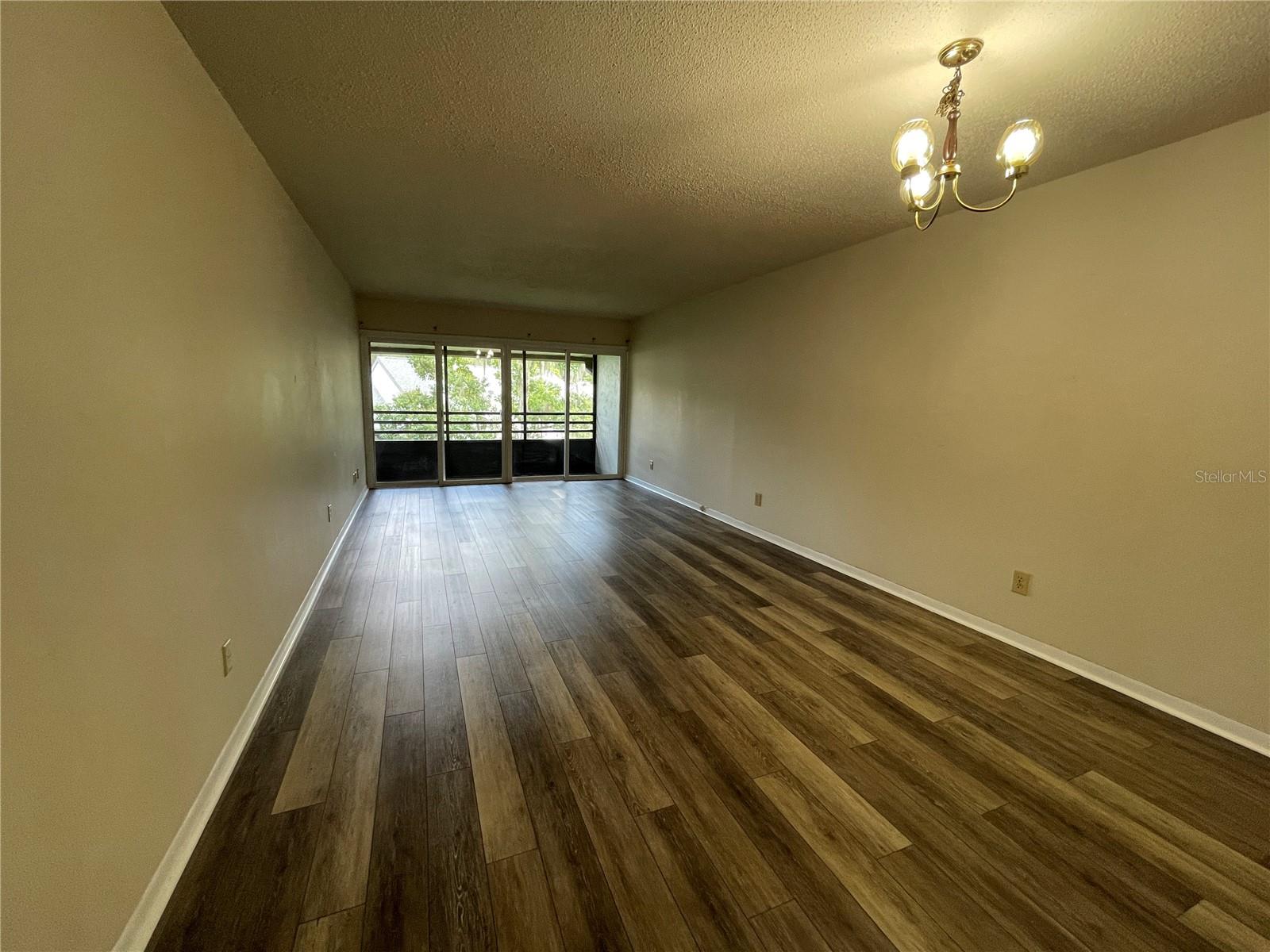 Image 3 of 14 For 6825 Downing Street 433