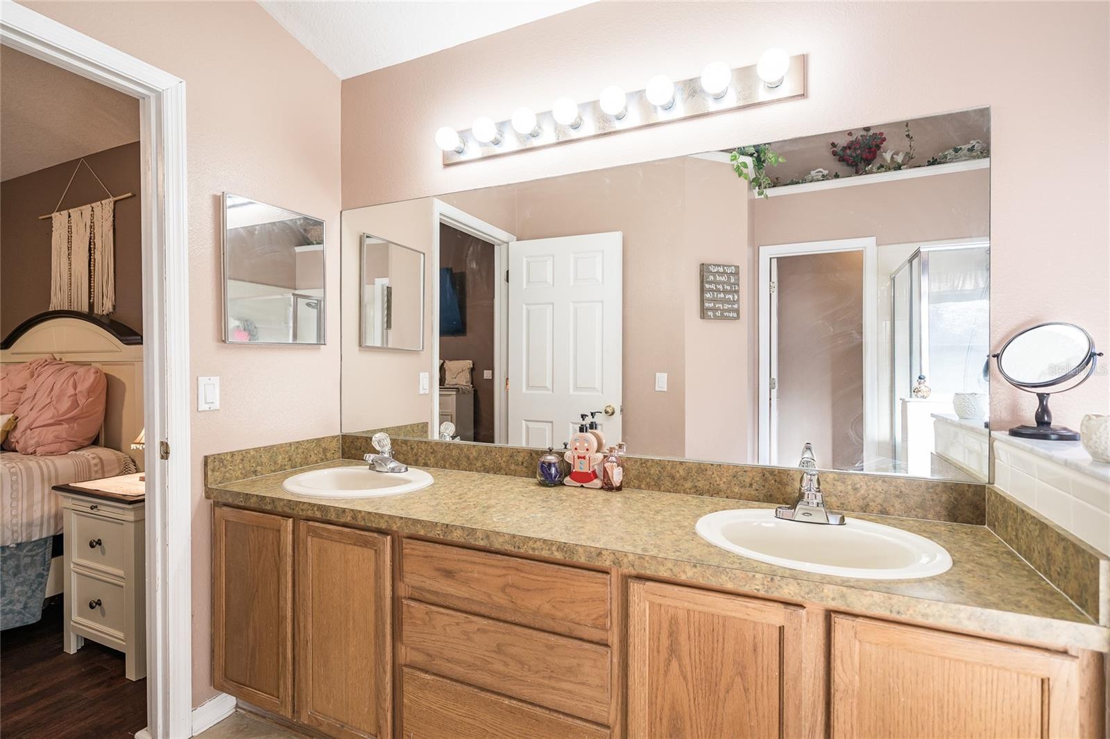 Listing photo id 12 for 18953 Wood Sage Drive