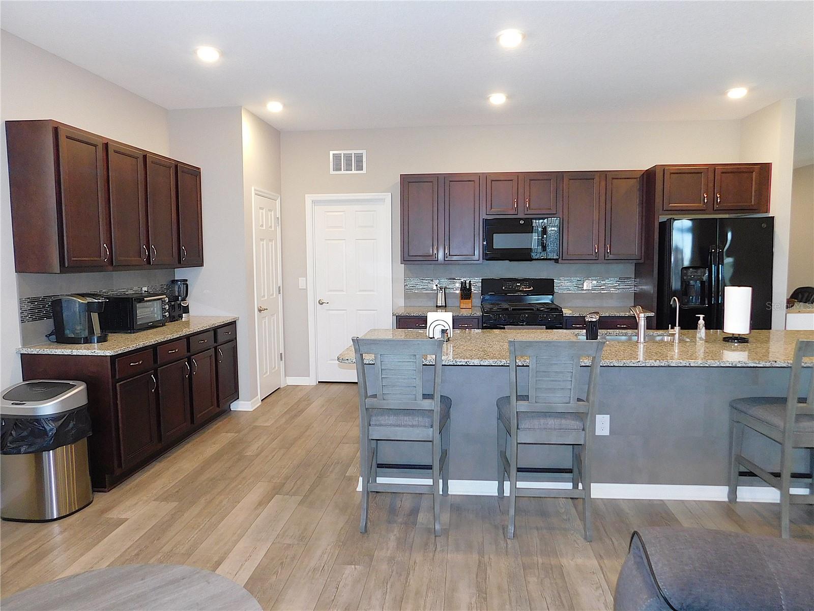 Image 14 of 59 For 7716 85th Circle