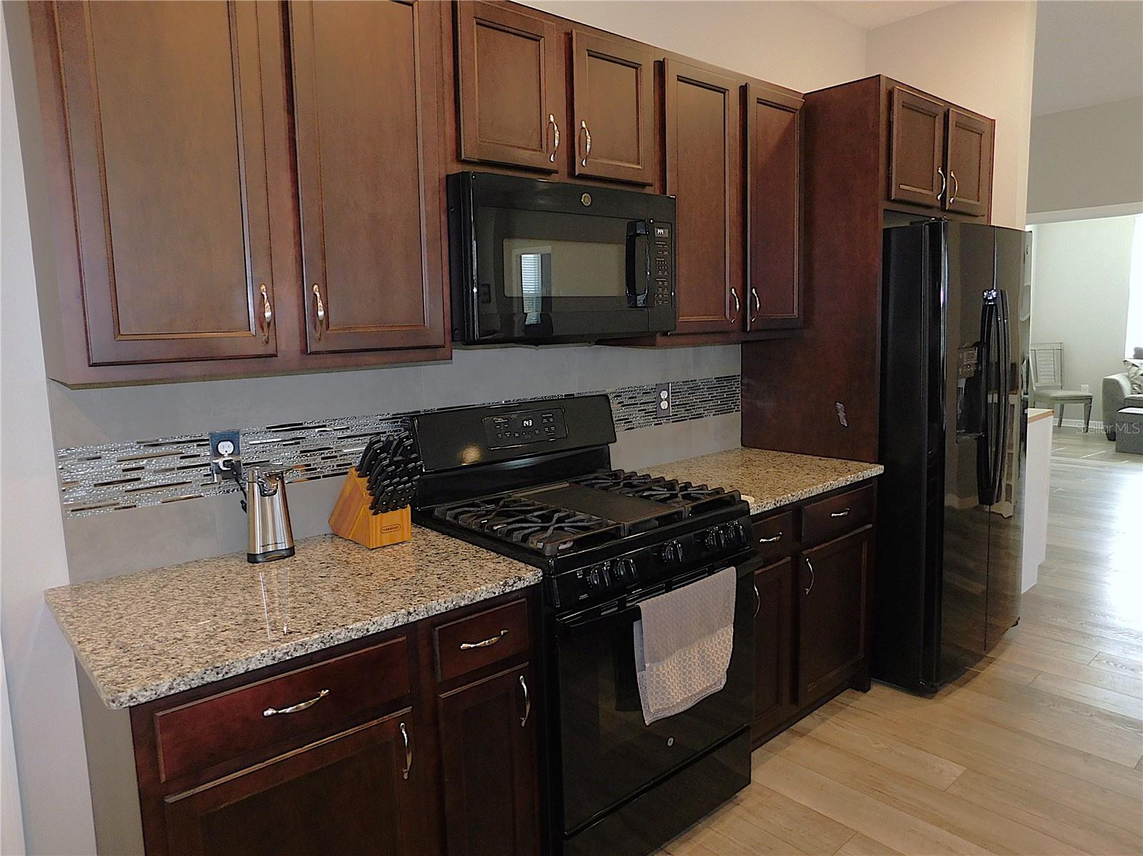 Image 18 of 59 For 7716 85th Circle