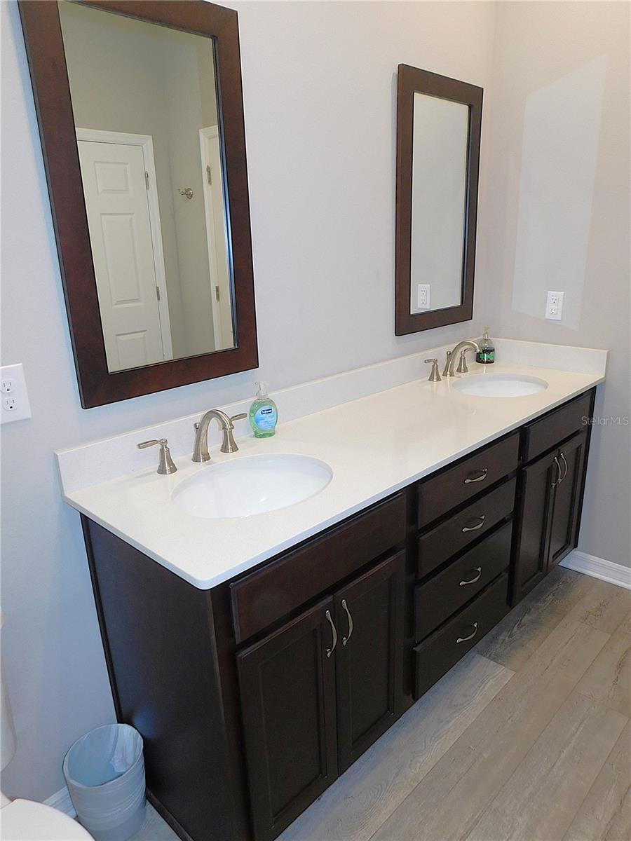 Image 31 of 59 For 7716 85th Circle