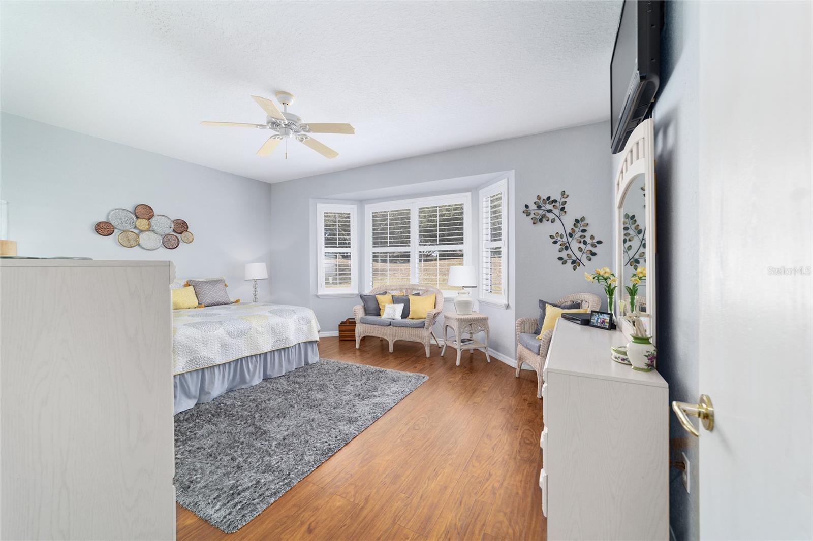 Image 32 of 63 For 13146 93rd Terrace Road