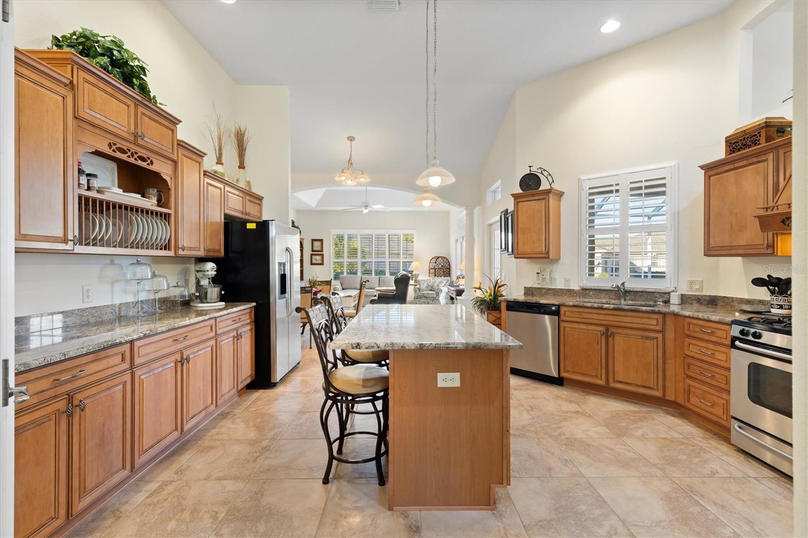 Image 13 of 50 For 1116 Russell Loop