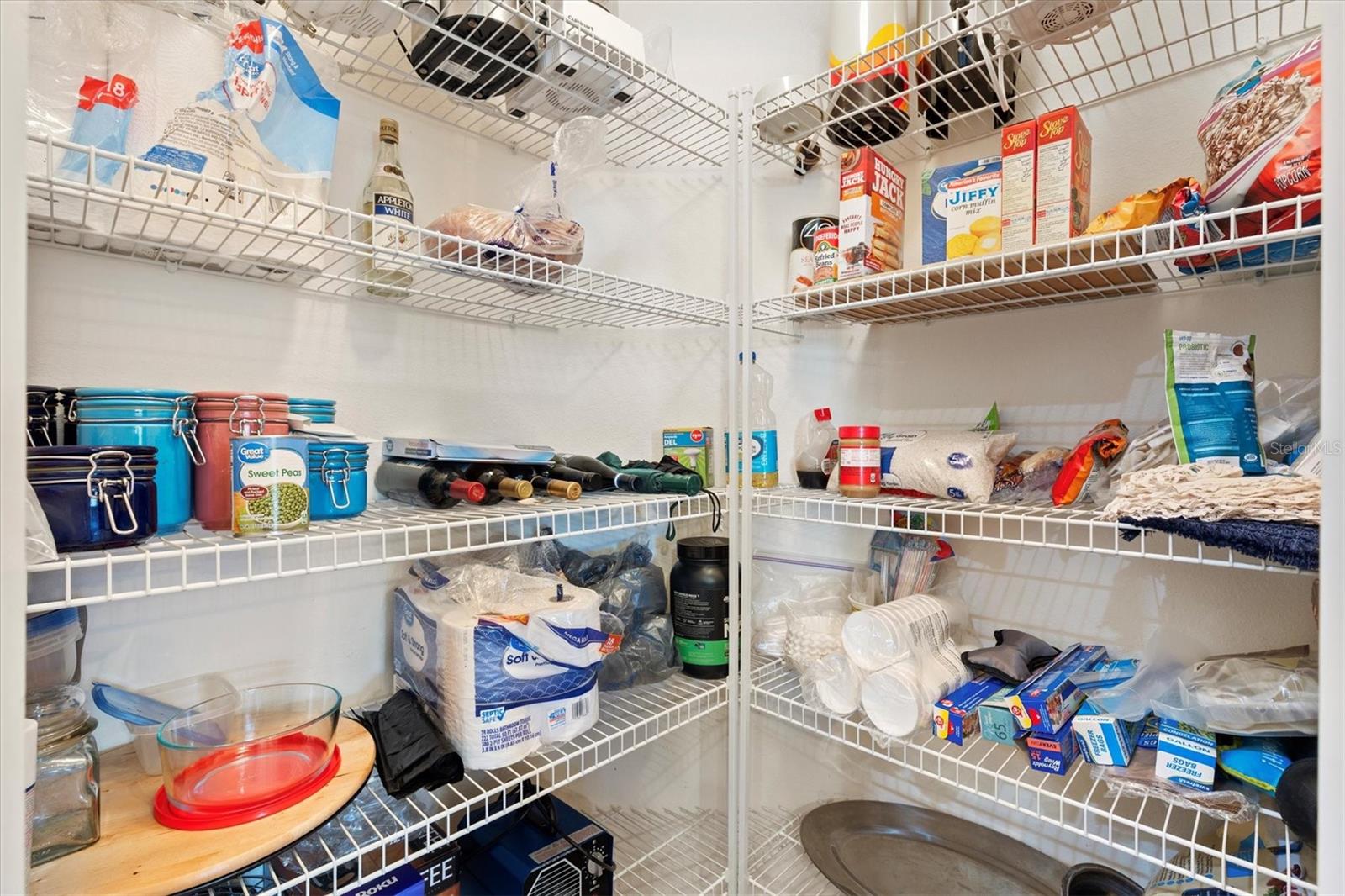 Image 17 of 50 For 1116 Russell Loop