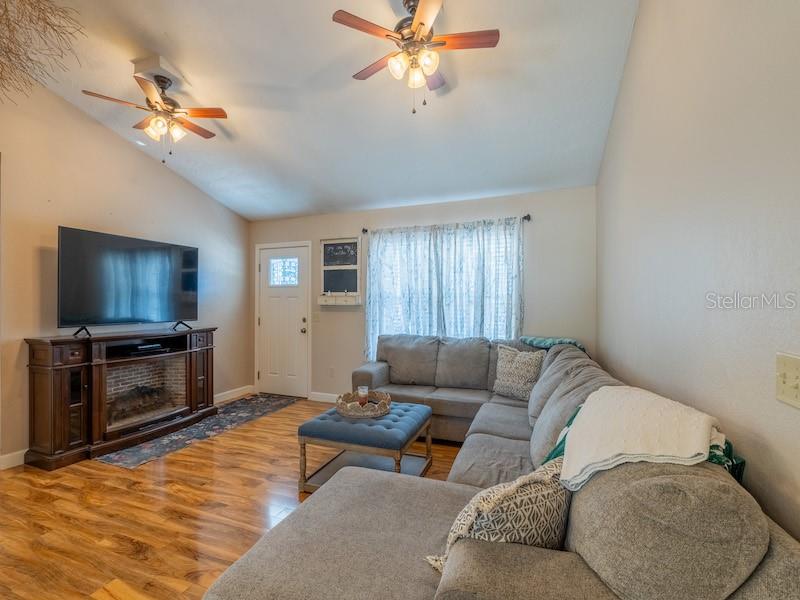 Image 10 of 42 For 14641 154th Street