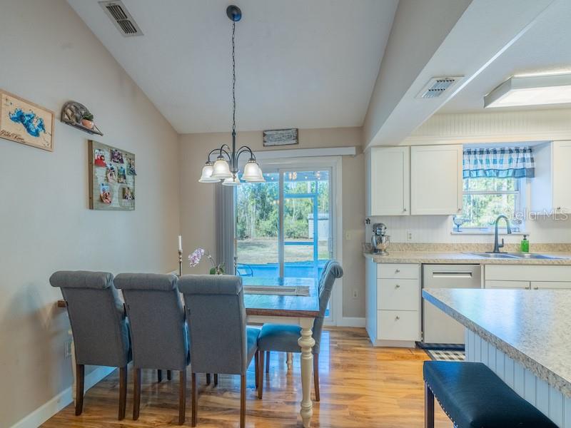 Image 11 of 42 For 14641 154th Street