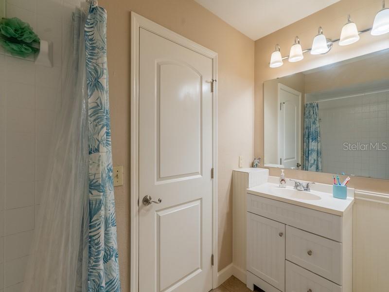 Image 16 of 42 For 14641 154th Street