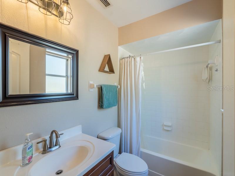 Image 24 of 42 For 14641 154th Street