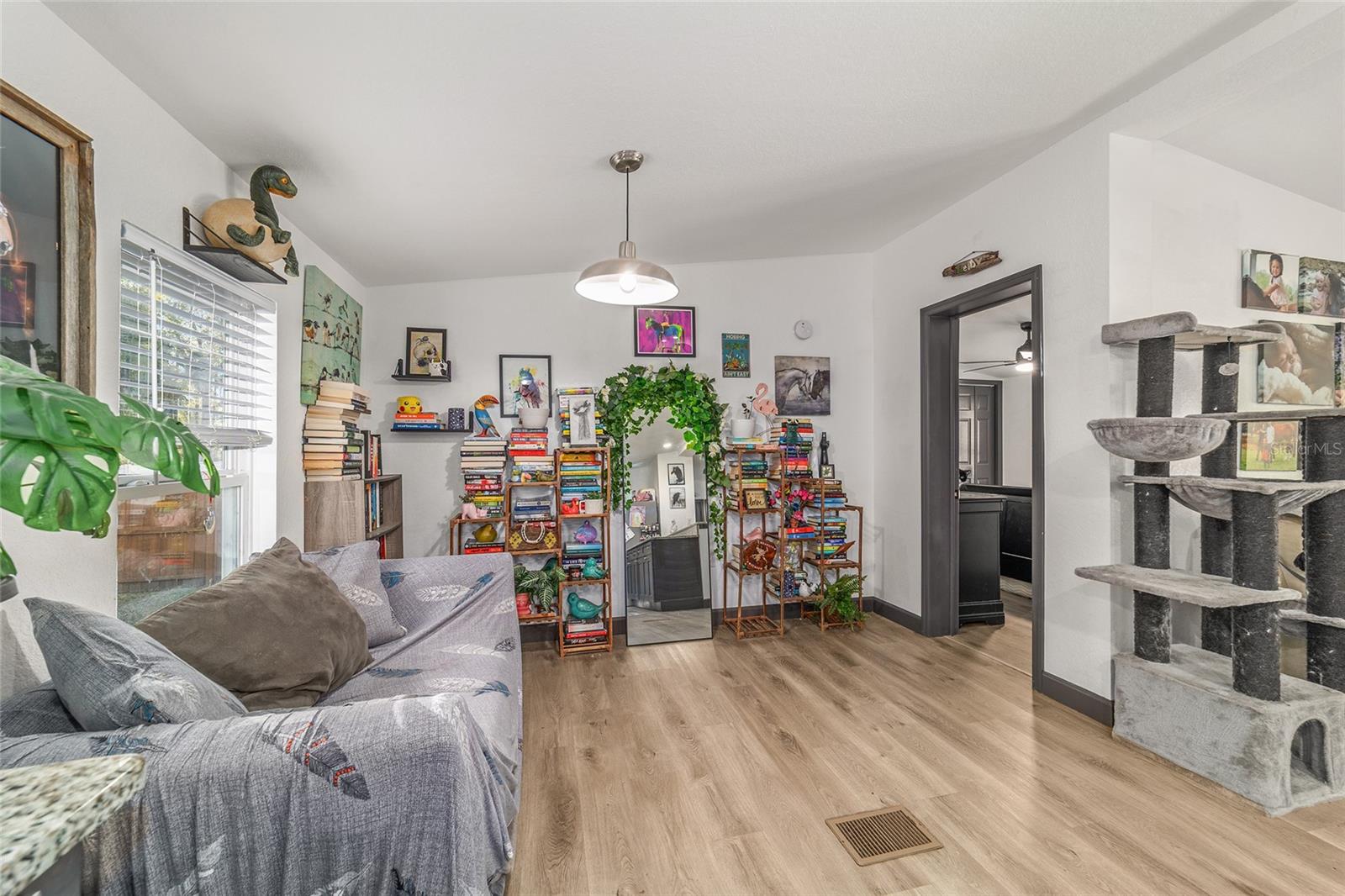 Image 6 of 20 For 3901 56th Avenue