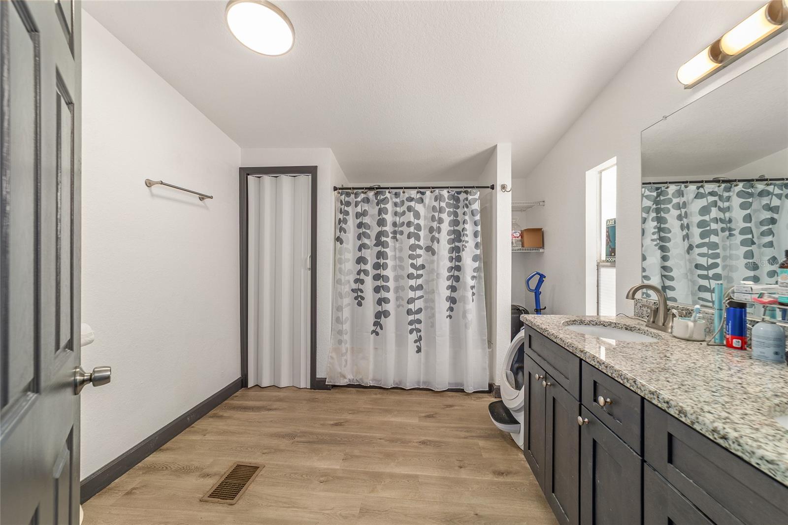 Image 9 of 20 For 3901 56th Avenue