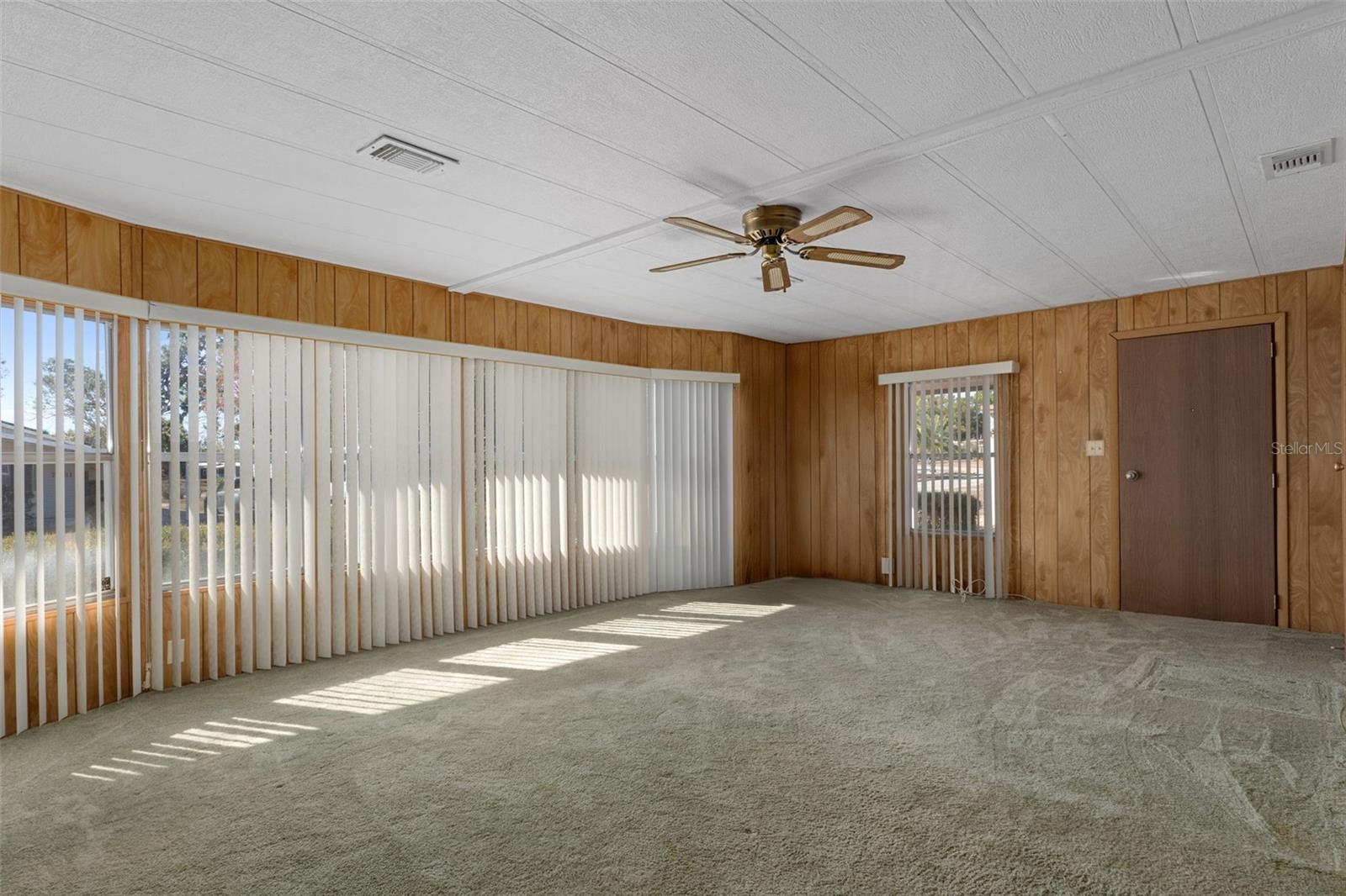 Image 10 of 58 For 7472 Moriah Avenue