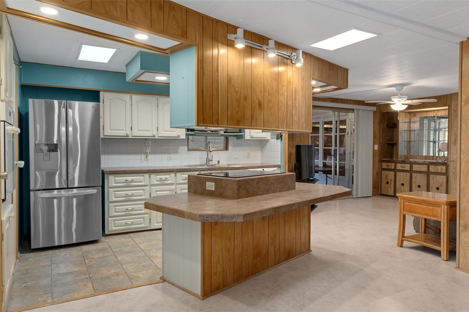 Image 17 of 58 For 7472 Moriah Avenue