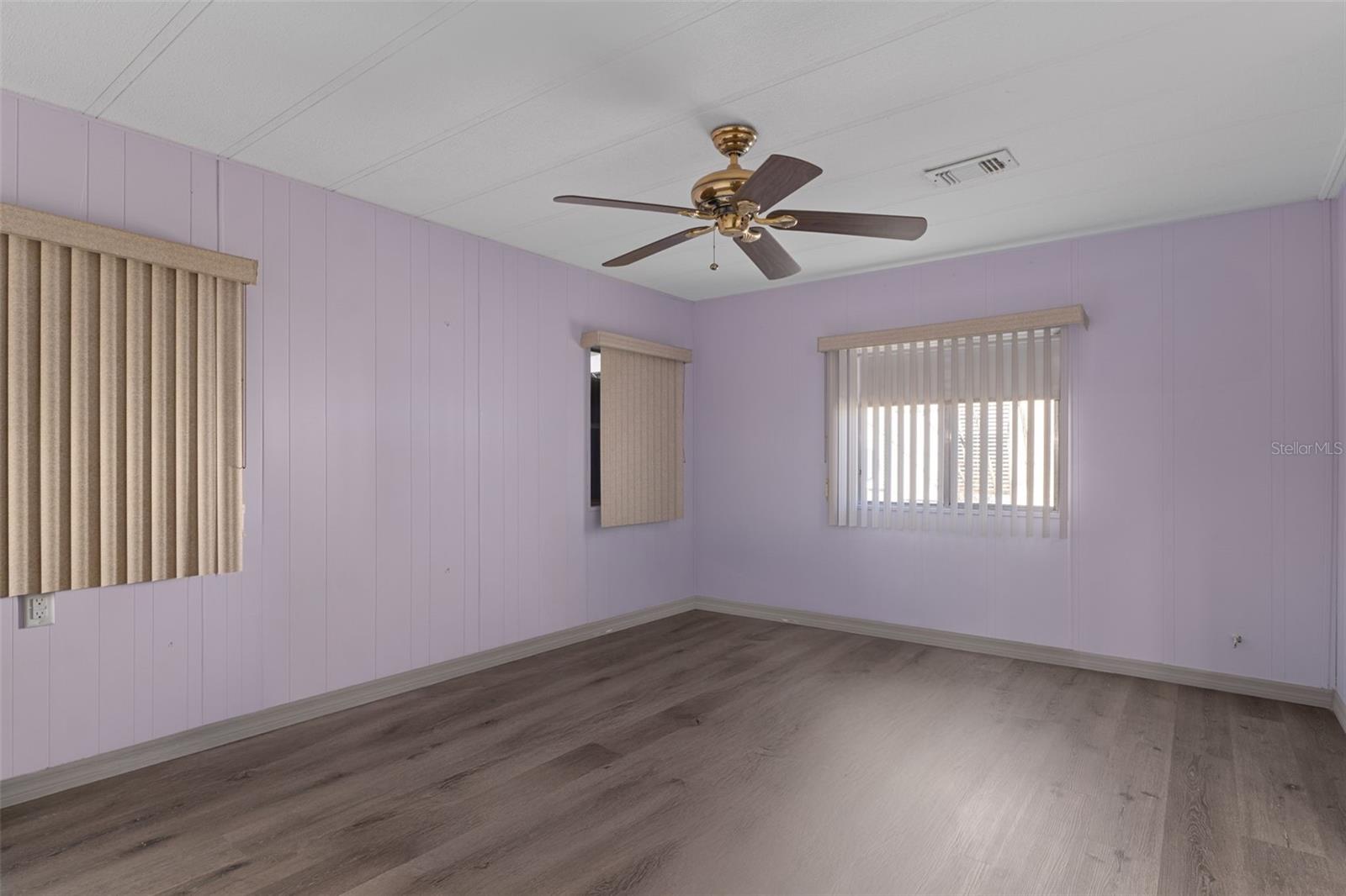 Image 25 of 58 For 7472 Moriah Avenue