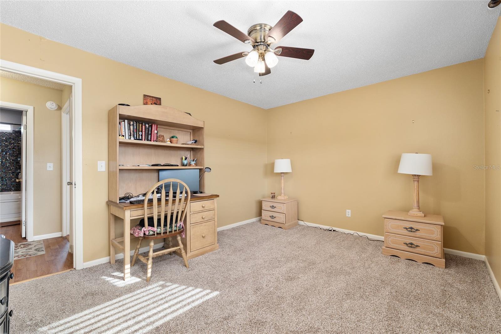 Image 22 of 41 For 11001 Sunset Harbor Road D18