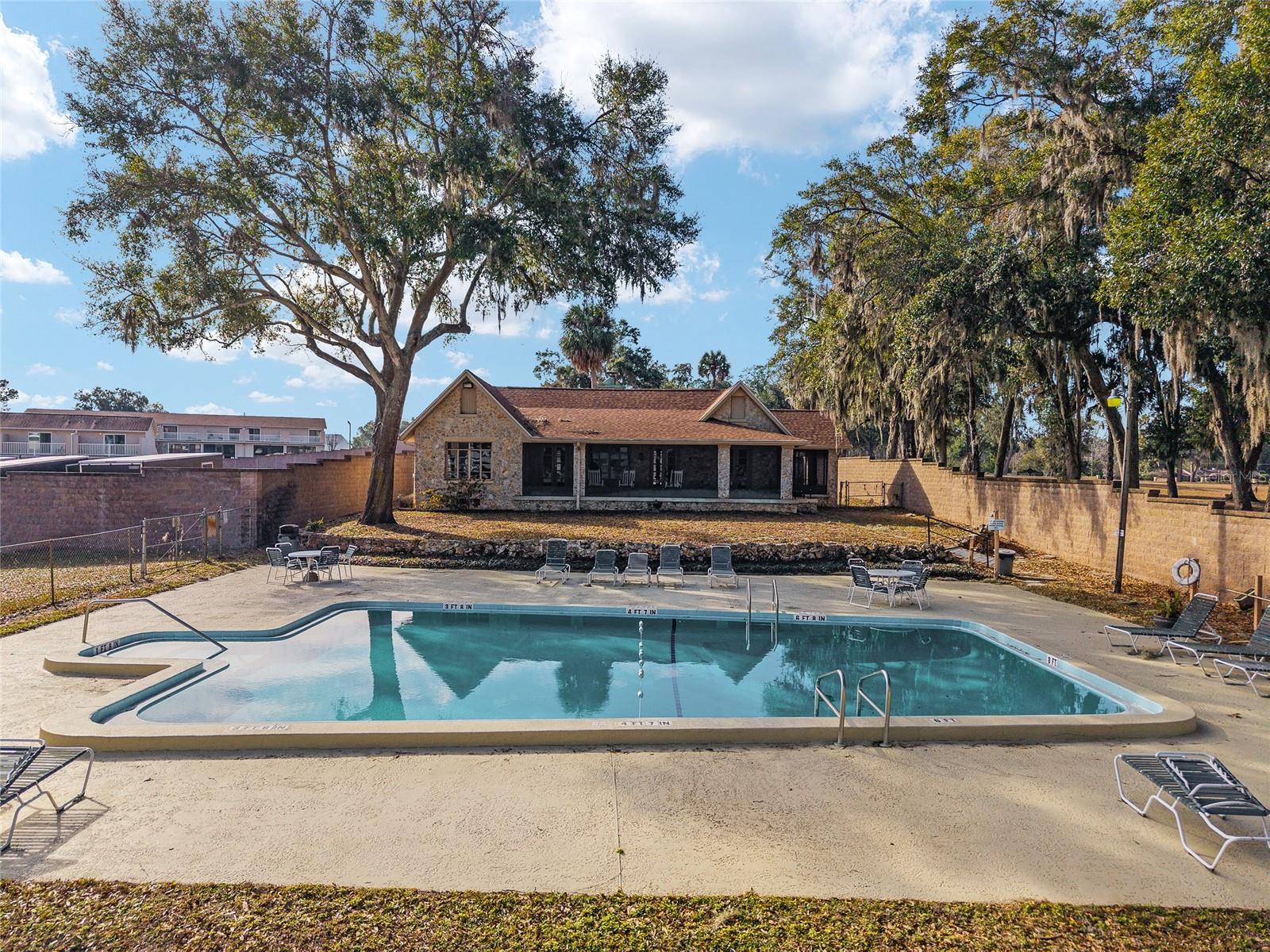 Image 33 of 41 For 11001 Sunset Harbor Road D18