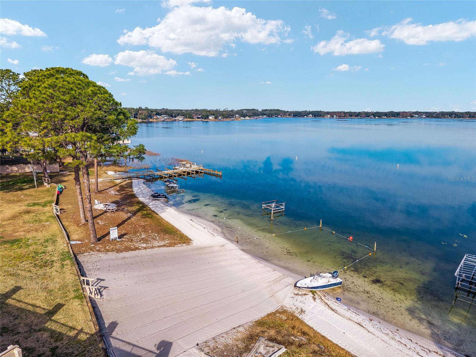 Image 36 of 41 For 11001 Sunset Harbor Road D18