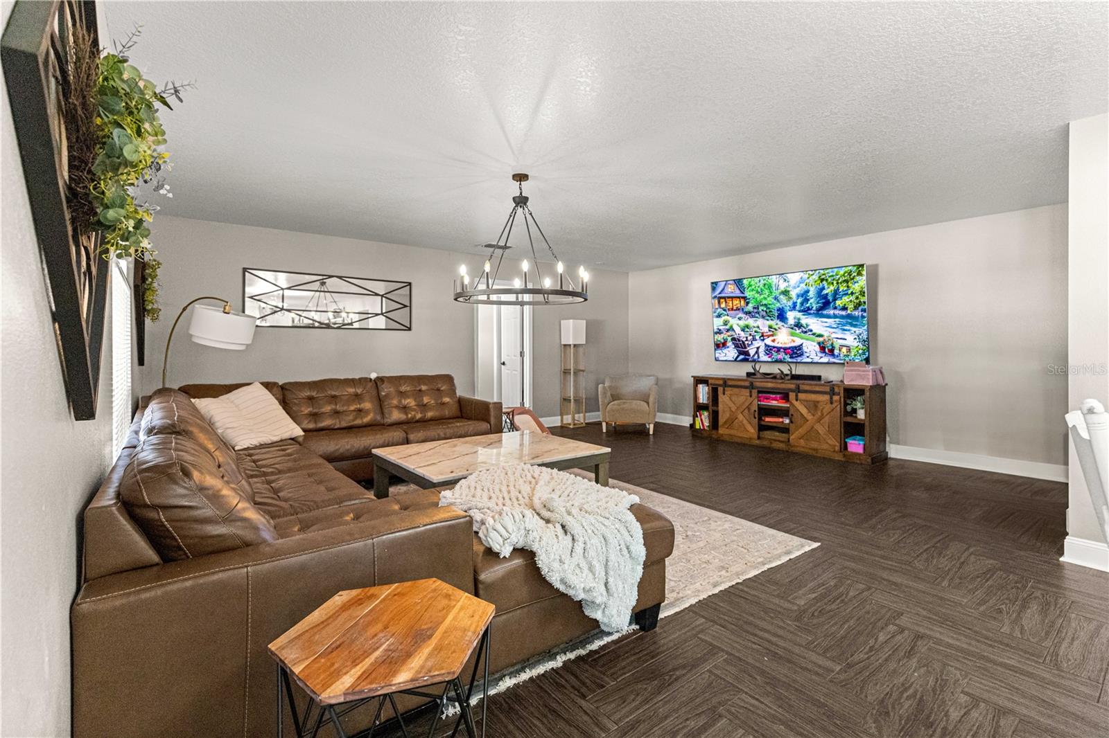 Image 17 of 52 For 4535 32nd Place