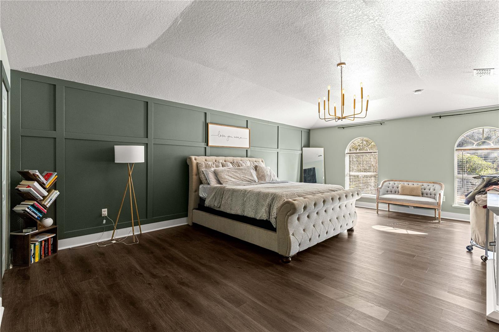 Image 23 of 52 For 4535 32nd Place